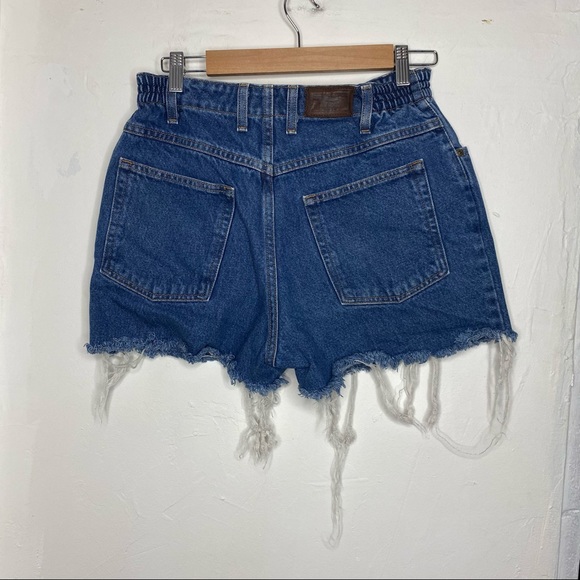 LL Bean Shorts - Picture 2 of 4